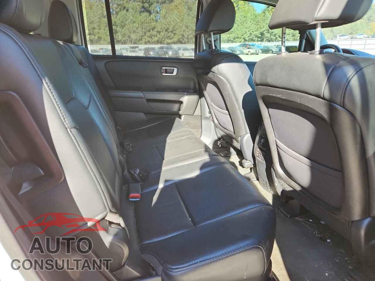 HONDA PILOT 2014 - 5FNYF3H91EB011751