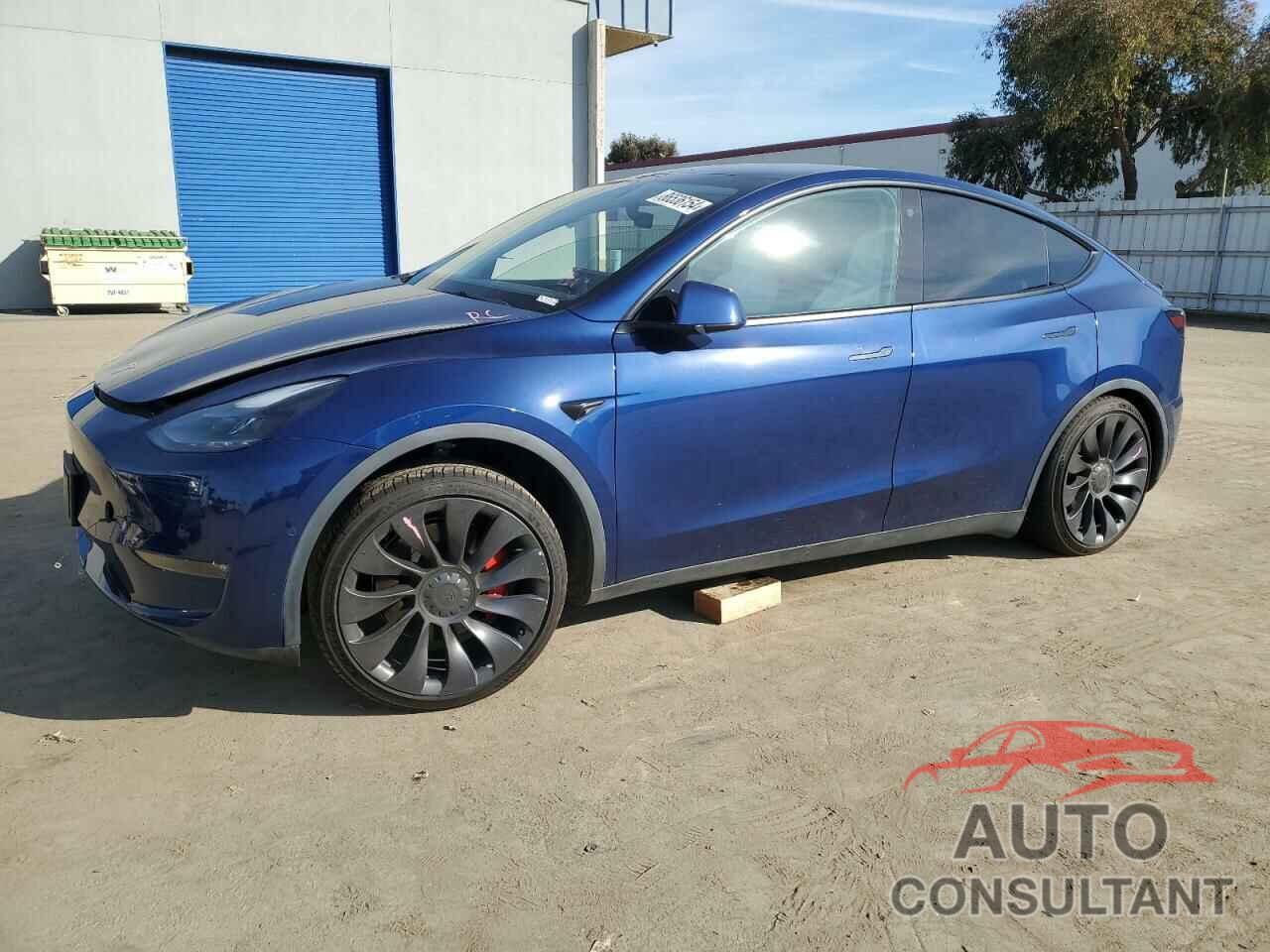 TESLA MODEL Y 2021 - 5YJYGDEF8MF215815