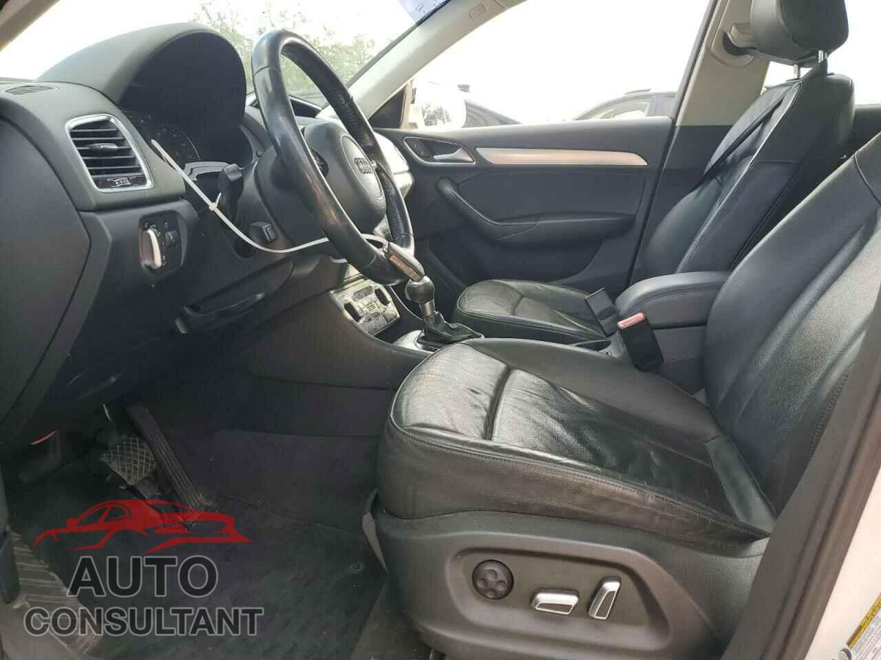 AUDI Q3 2016 - WA1BFCFS6GR000411