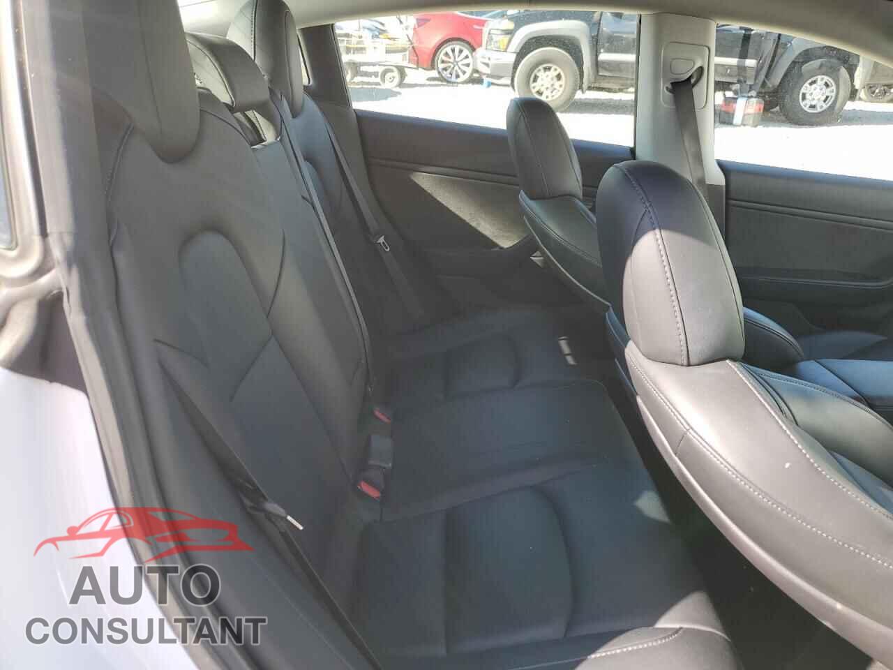 TESLA MODEL 3 2019 - 5YJ3E1EA2KF311780