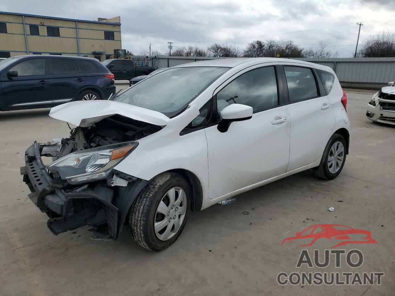 NISSAN VERSA 2017 - 3N1CE2CP3HL379581