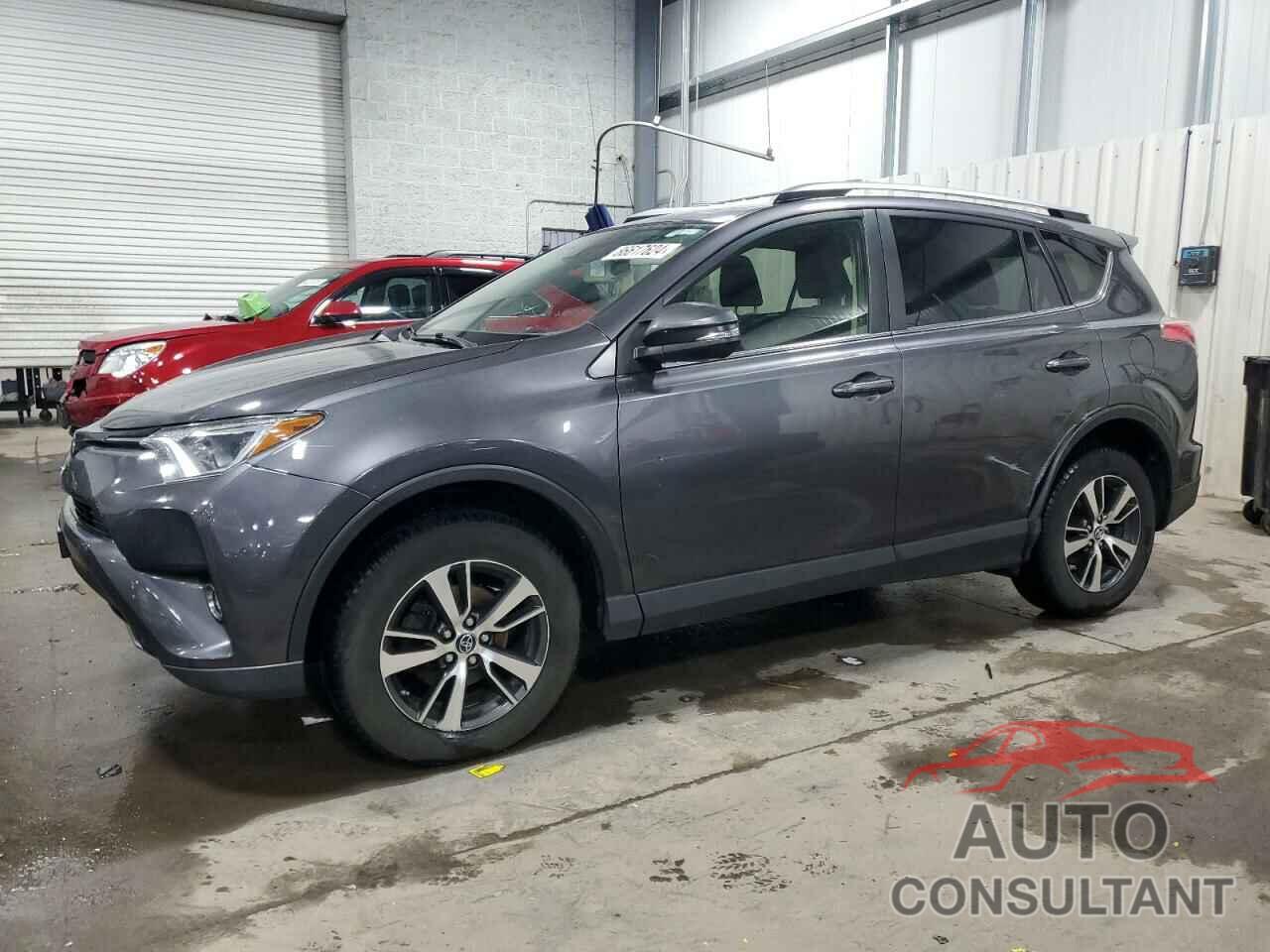 TOYOTA RAV4 2018 - JTMRFREV2JJ189924