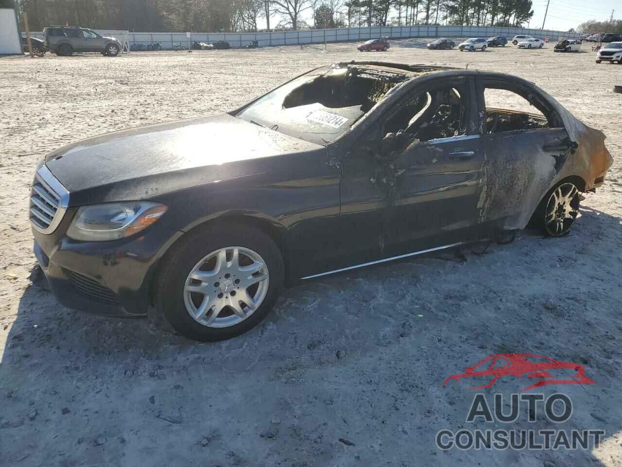 MERCEDES-BENZ C-CLASS 2016 - 55SWF4JBXGU170408