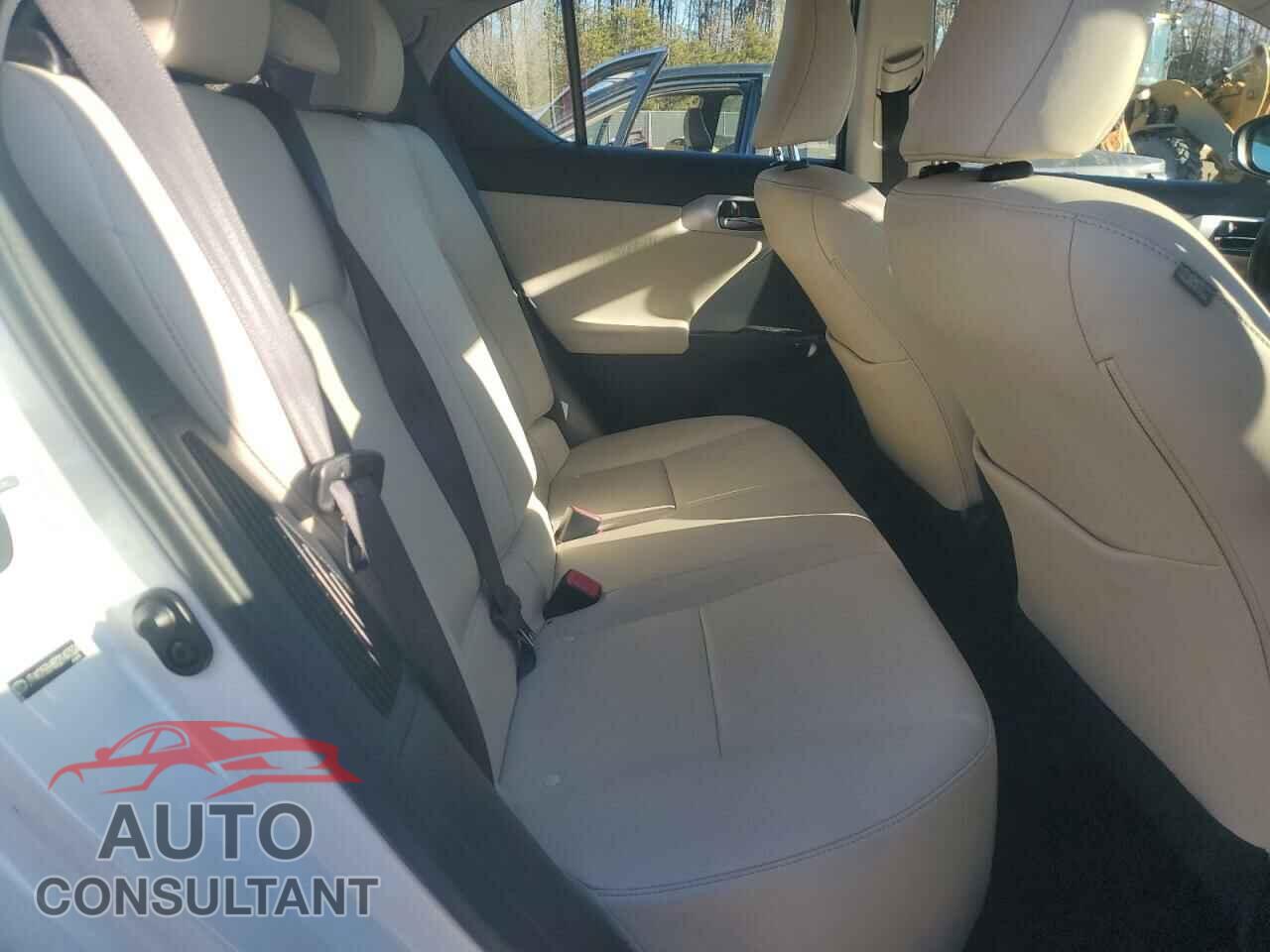 LEXUS CT 200 2013 - JTHKD5BH8D2147334