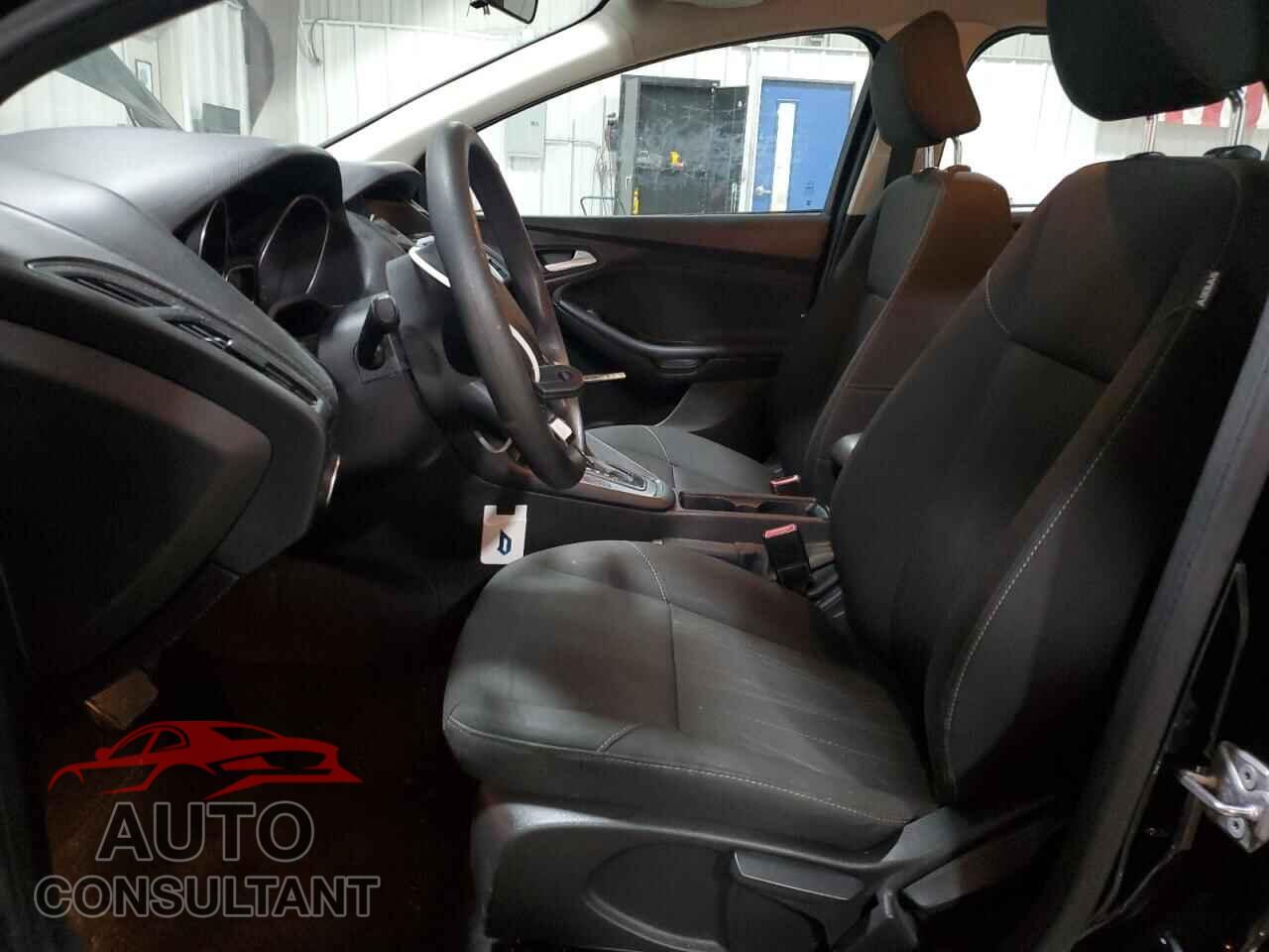 FORD FOCUS 2016 - 1FADP3K23GL274501