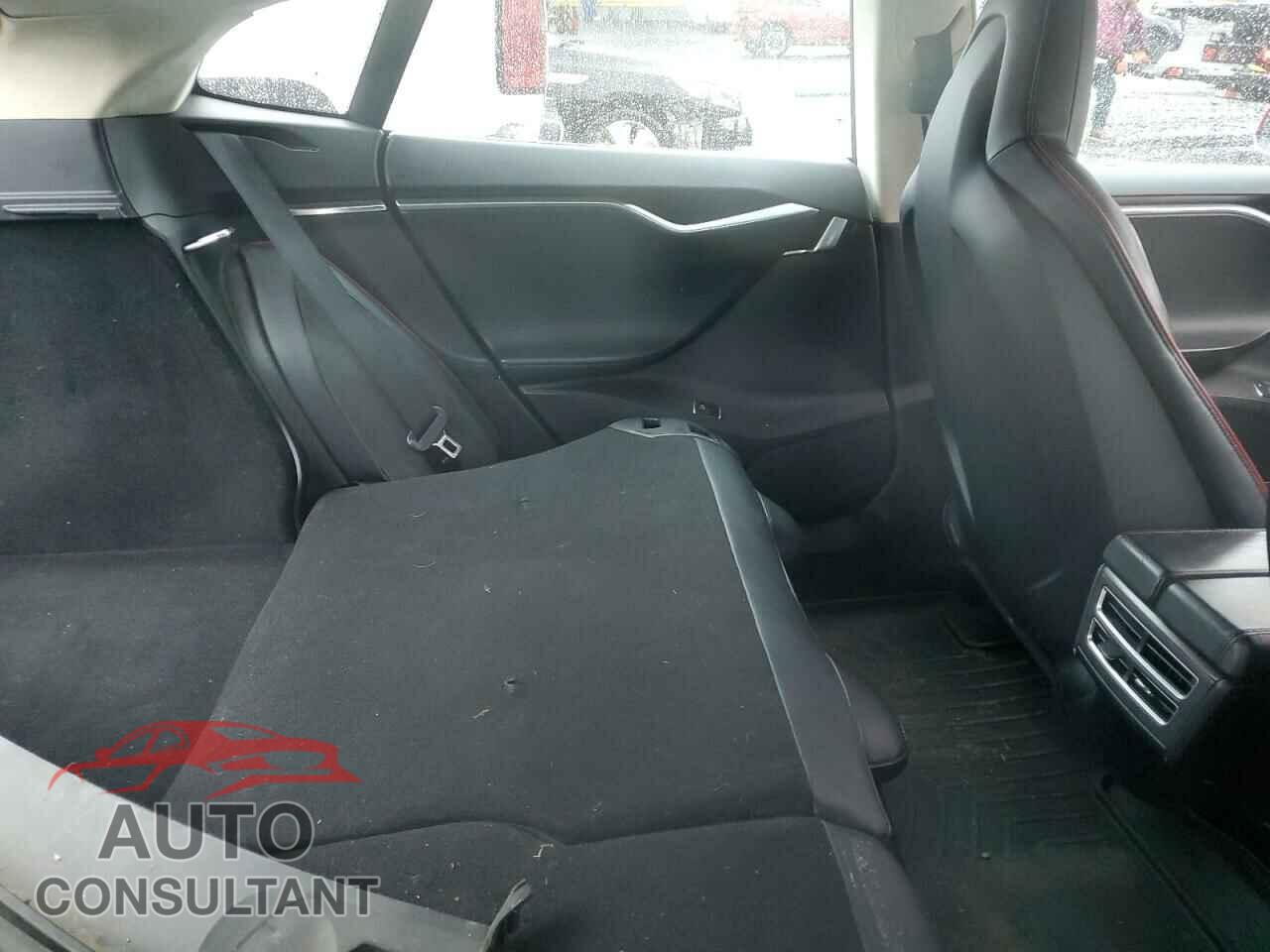 TESLA MODEL S 2013 - 5YJSA1DPXDFP13921