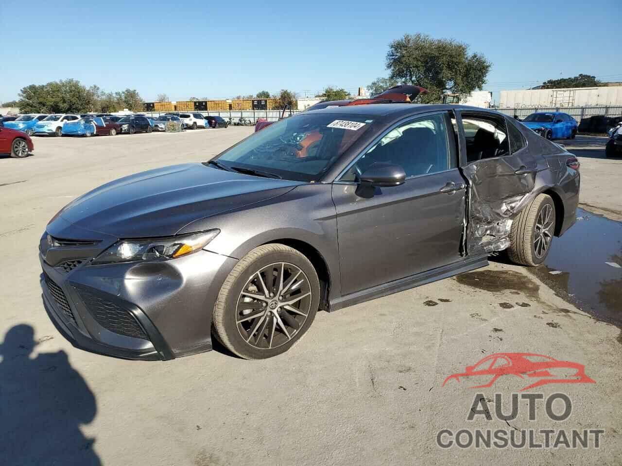 TOYOTA CAMRY 2021 - 4T1G11AK9MU582739