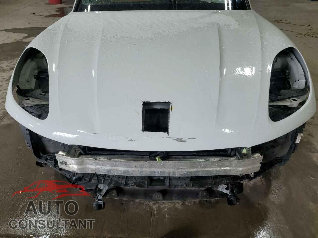 PORSCHE MACAN 2018 - WP1AA2A53JLB24446