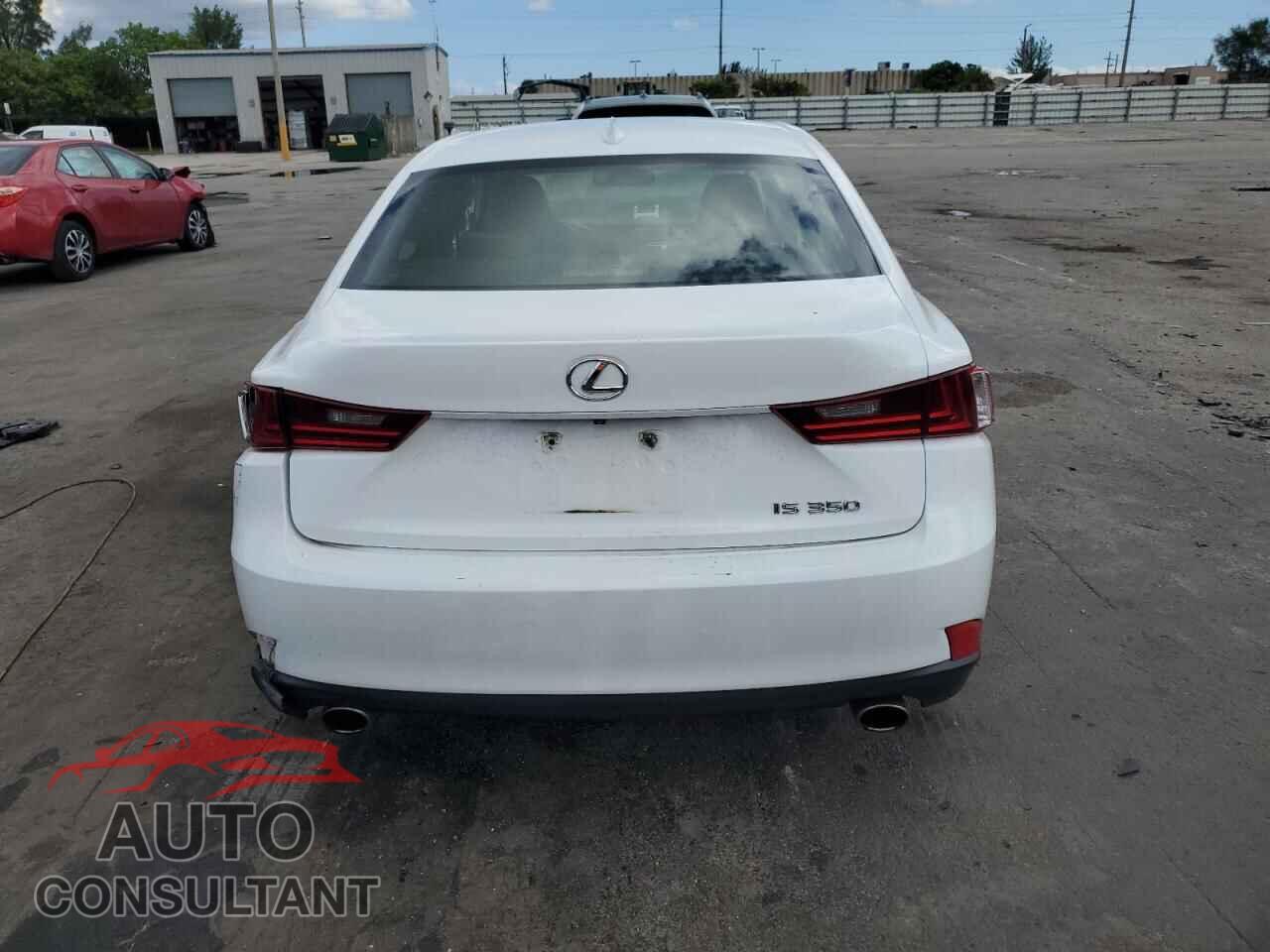 LEXUS IS 2014 - JTHBE1D28E5012465