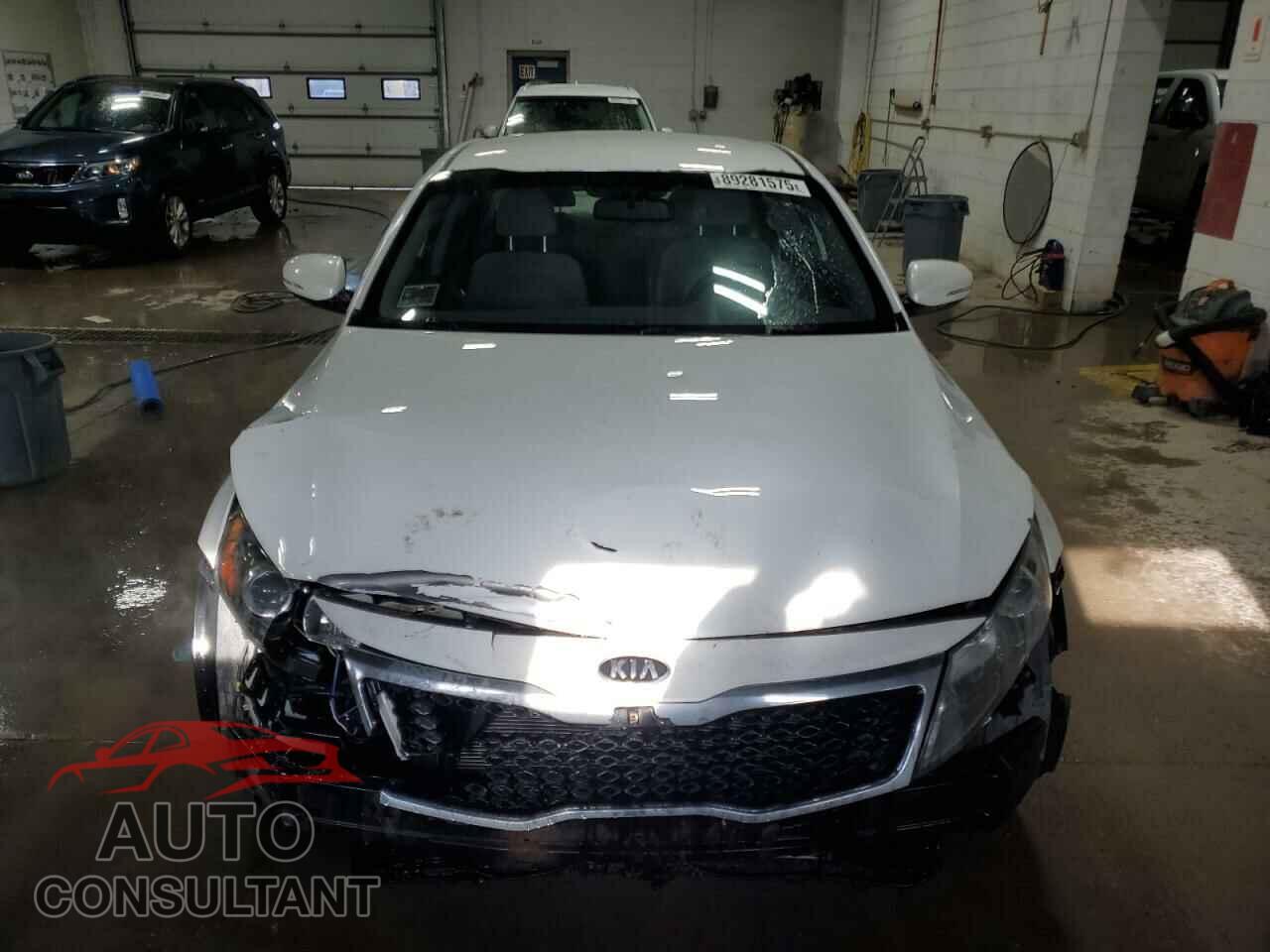 KIA OPTIMA 2011 - KNAGM4A72B5057261