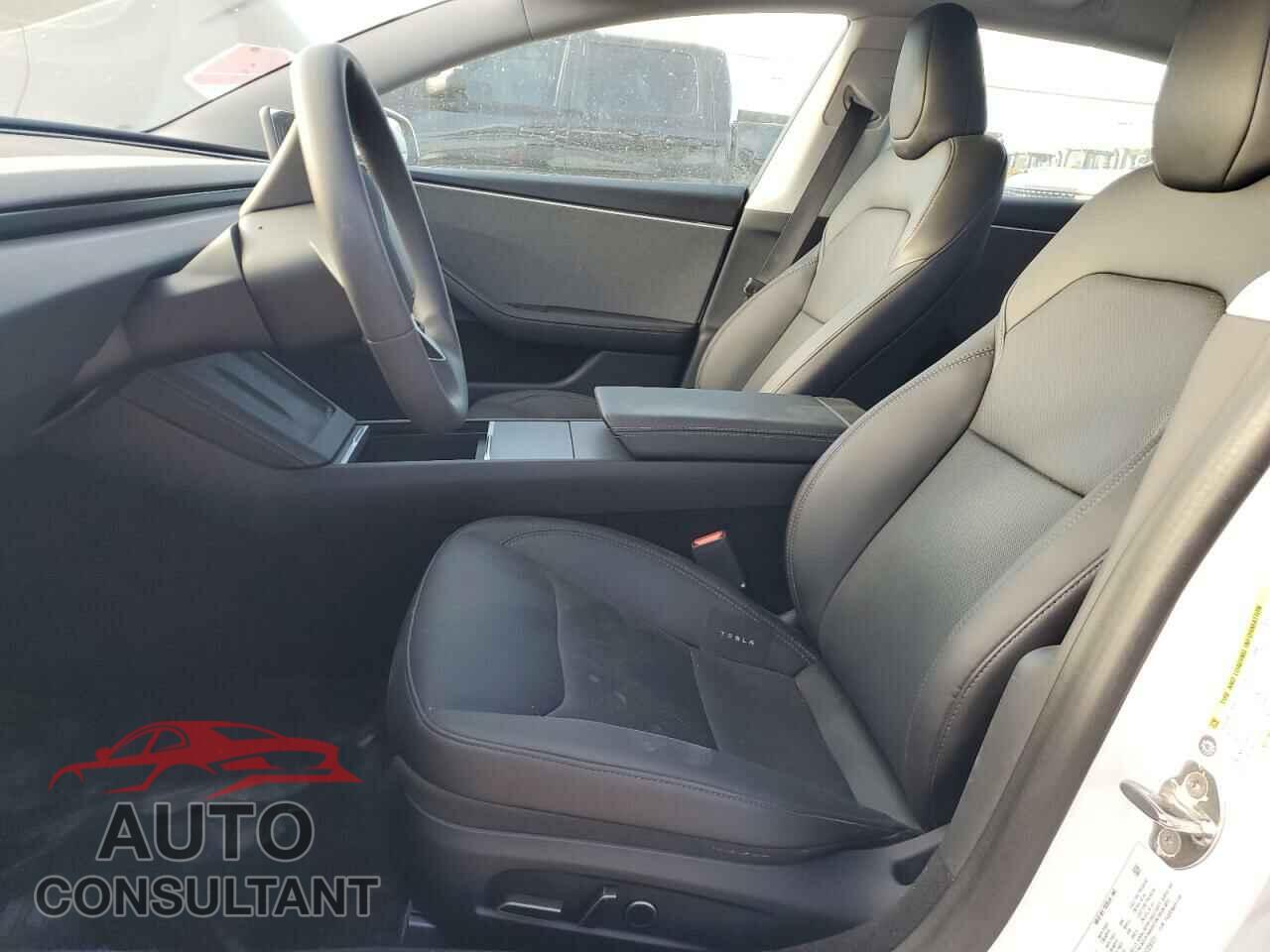 TESLA MODEL 3 2024 - 5YJ3E1EA2RF729721