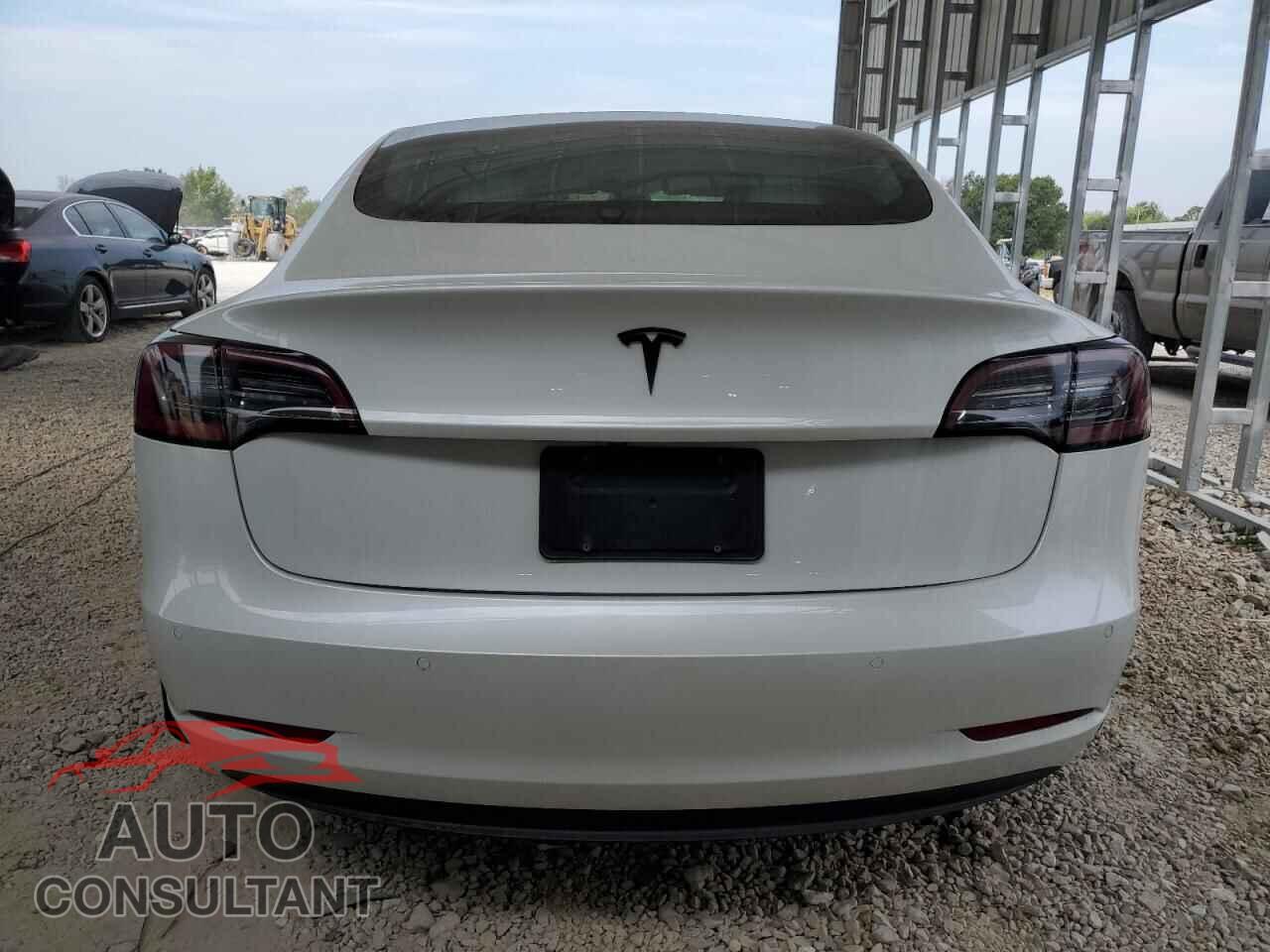 TESLA MODEL 3 2021 - 5YJ3E1EB2MF065714