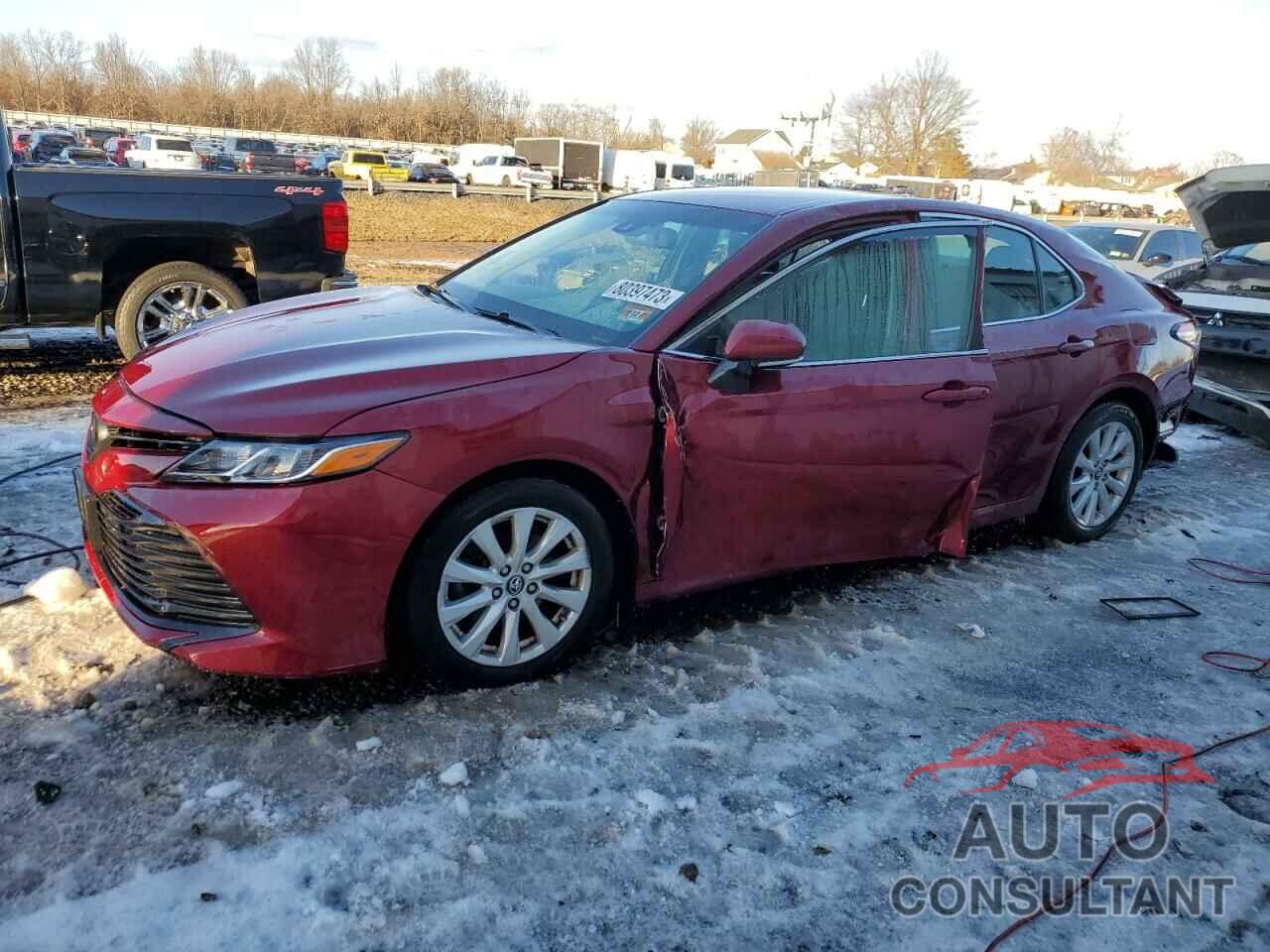 TOYOTA CAMRY 2018 - 4T1B11HK6JU552836