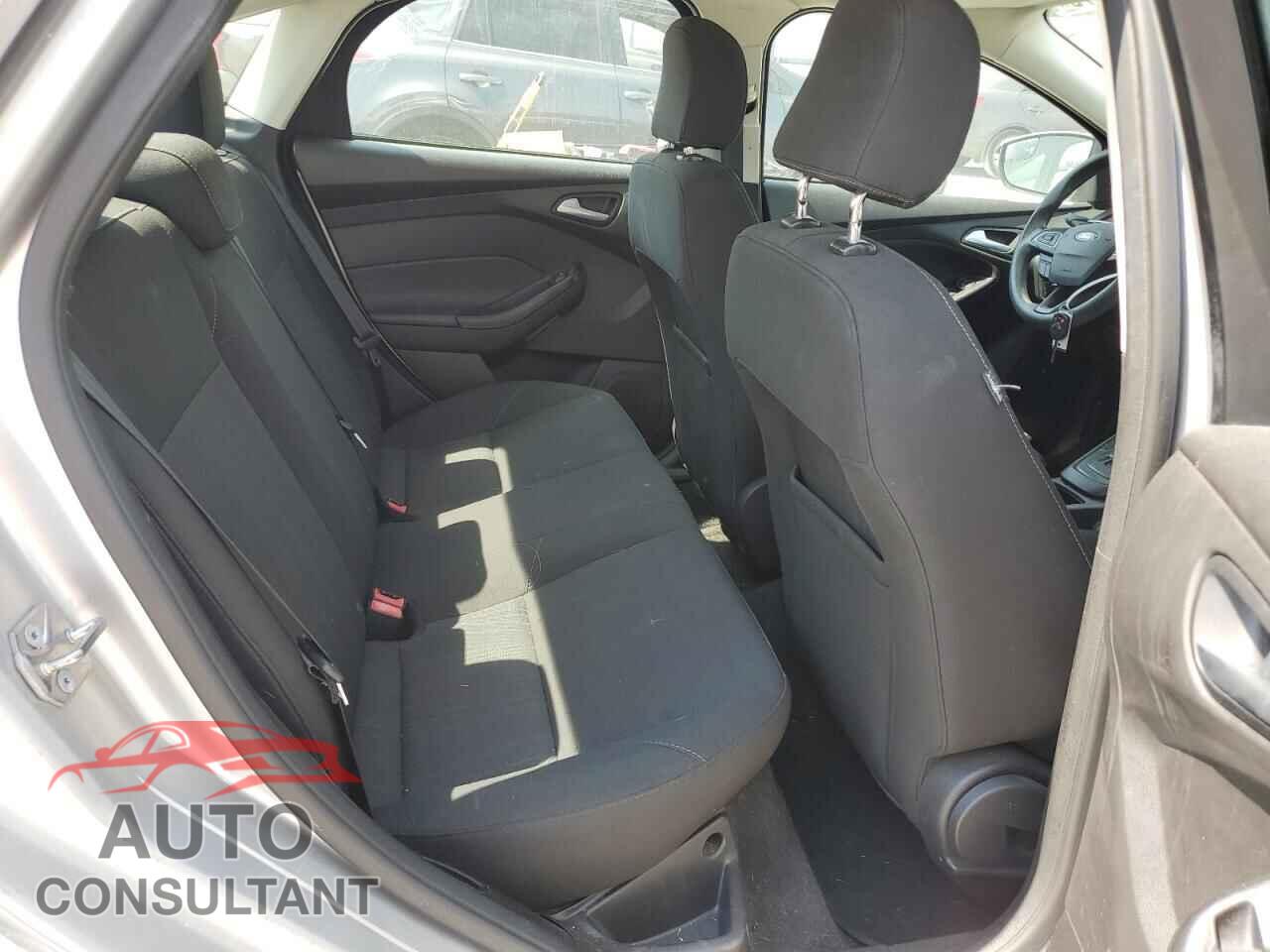 FORD FOCUS 2017 - 1FADP3FE6HL275065