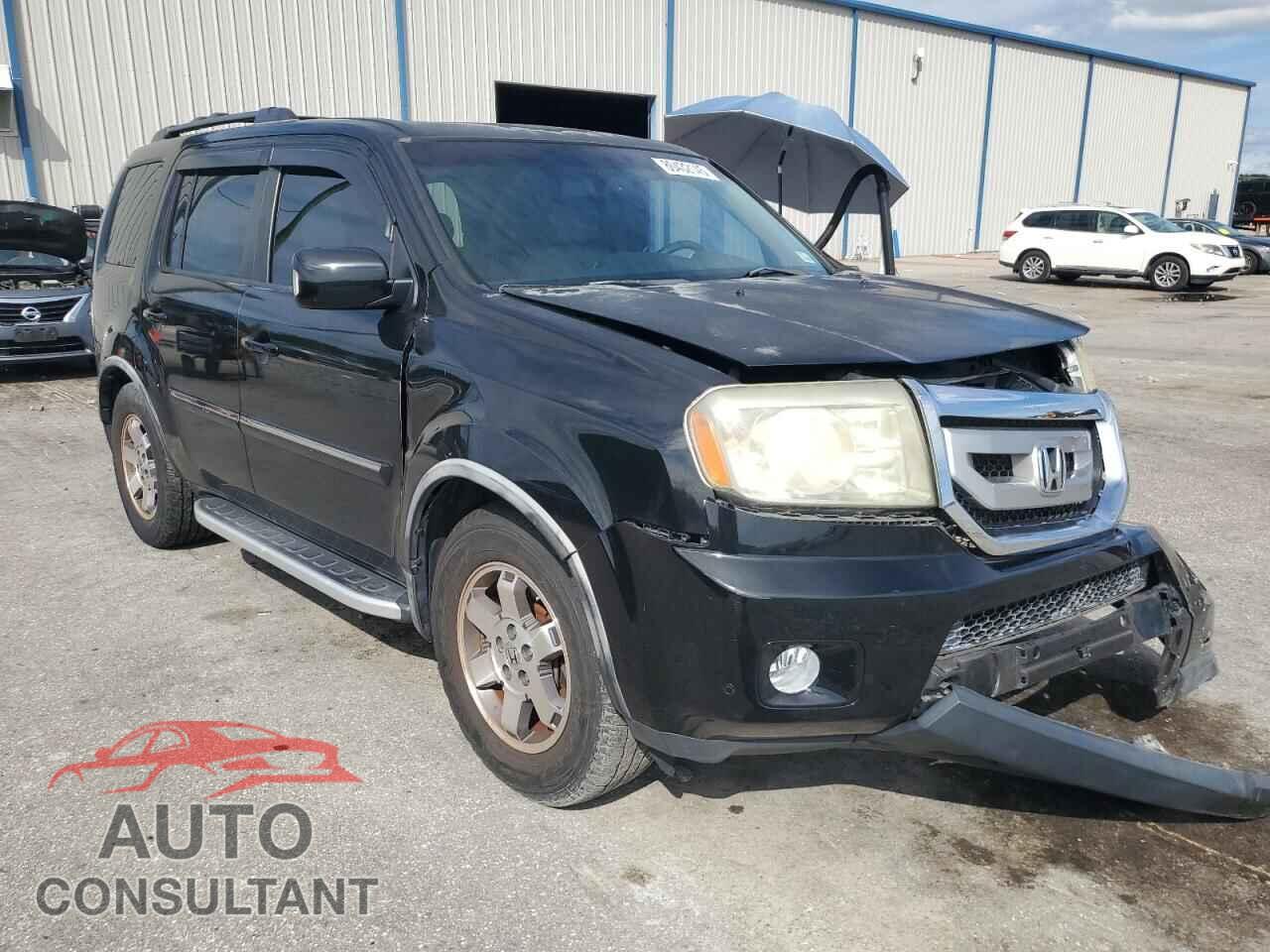 HONDA PILOT 2011 - 5FNYF4H90BB004615
