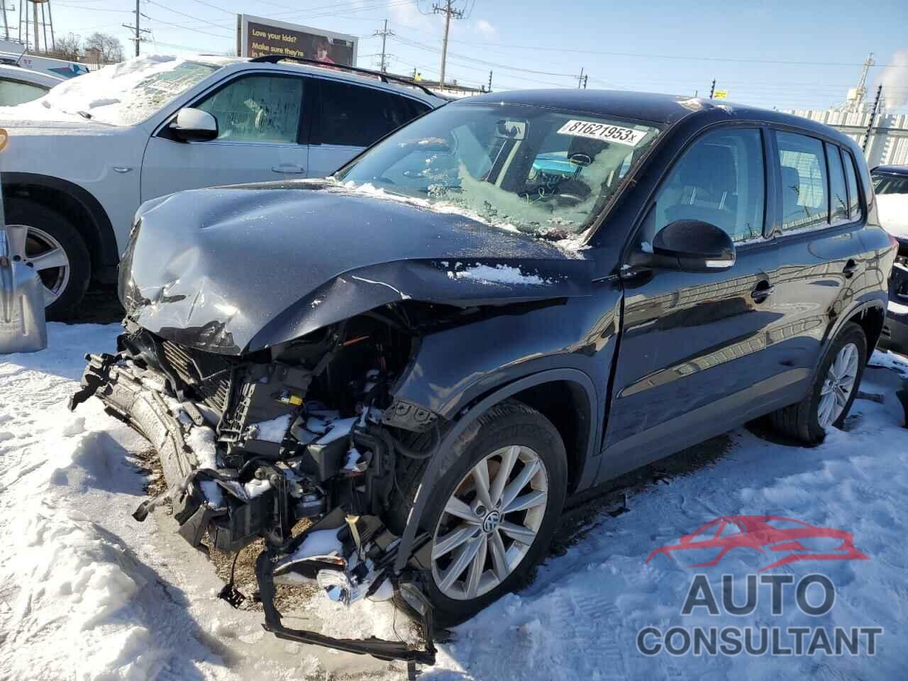 VOLKSWAGEN TIGUAN 2017 - WVGAV7AX8HK044866