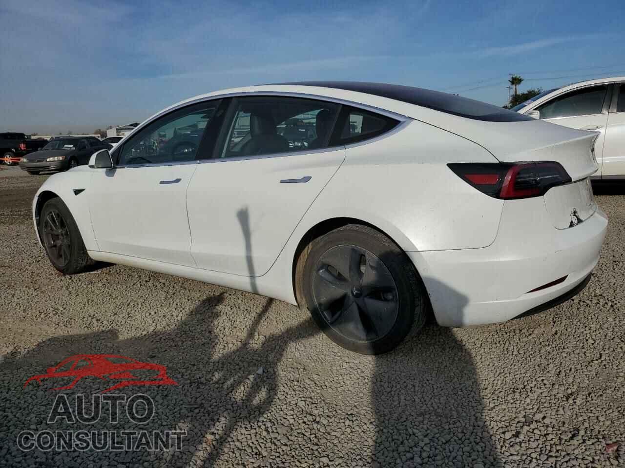TESLA MODEL 3 2018 - 5YJ3E1EA4JF017277