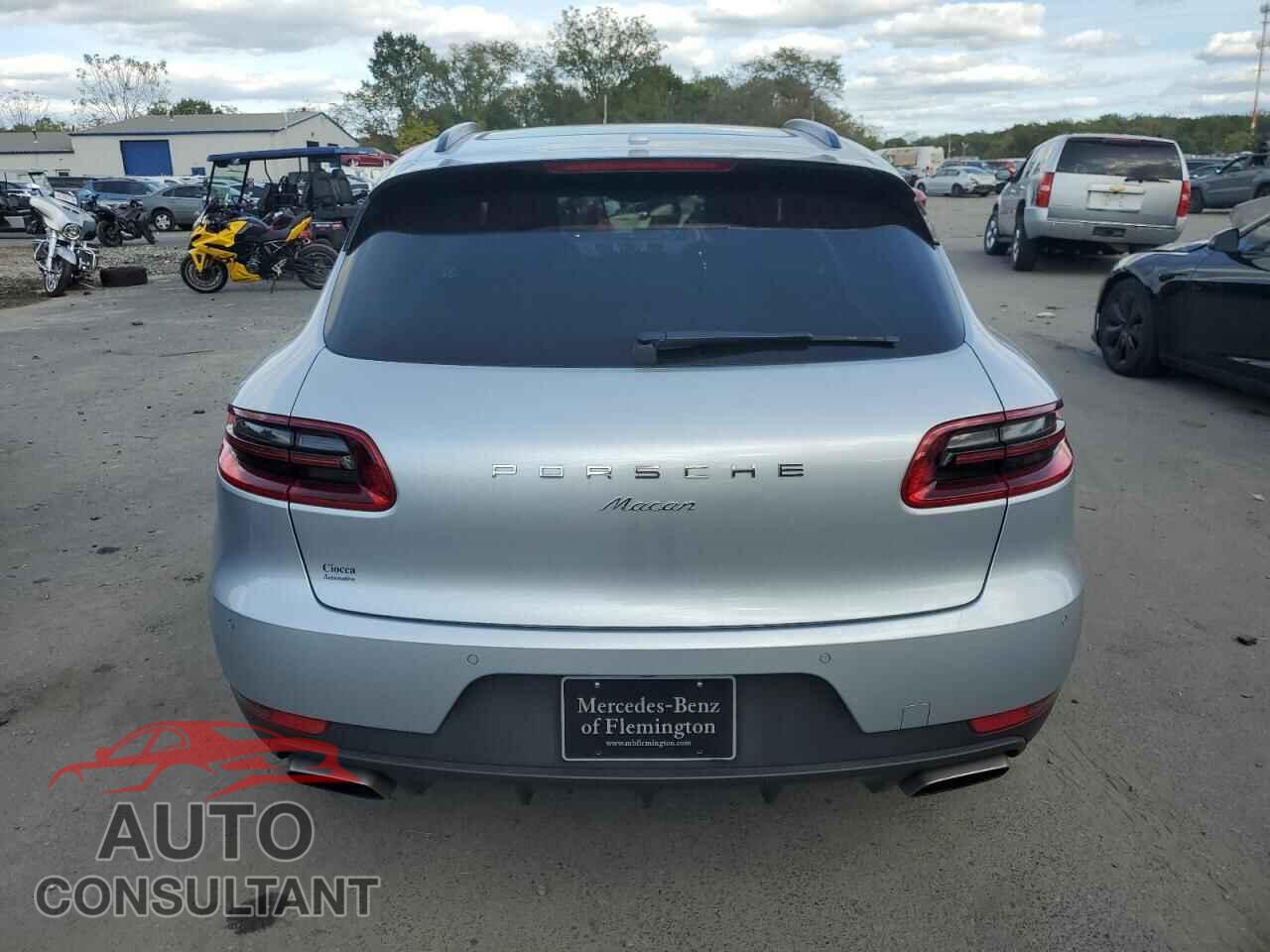 PORSCHE MACAN 2017 - WP1AA2A58HLB06633