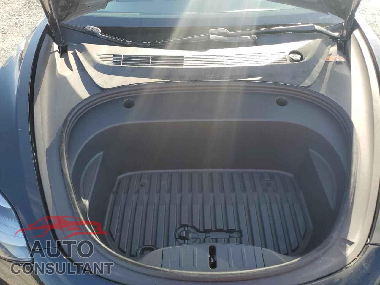 TESLA MODEL 3 2021 - 5YJ3E1EA2MF018092