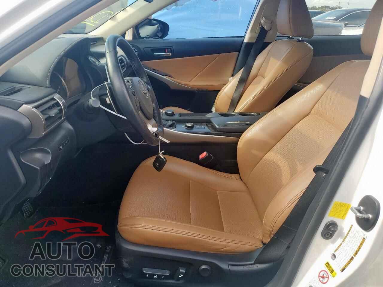 LEXUS IS 2015 - JTHBF1D23F5061703