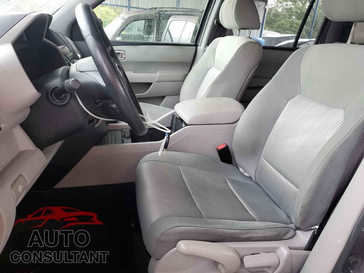 HONDA PILOT 2015 - 5FNYF3H27FB029742
