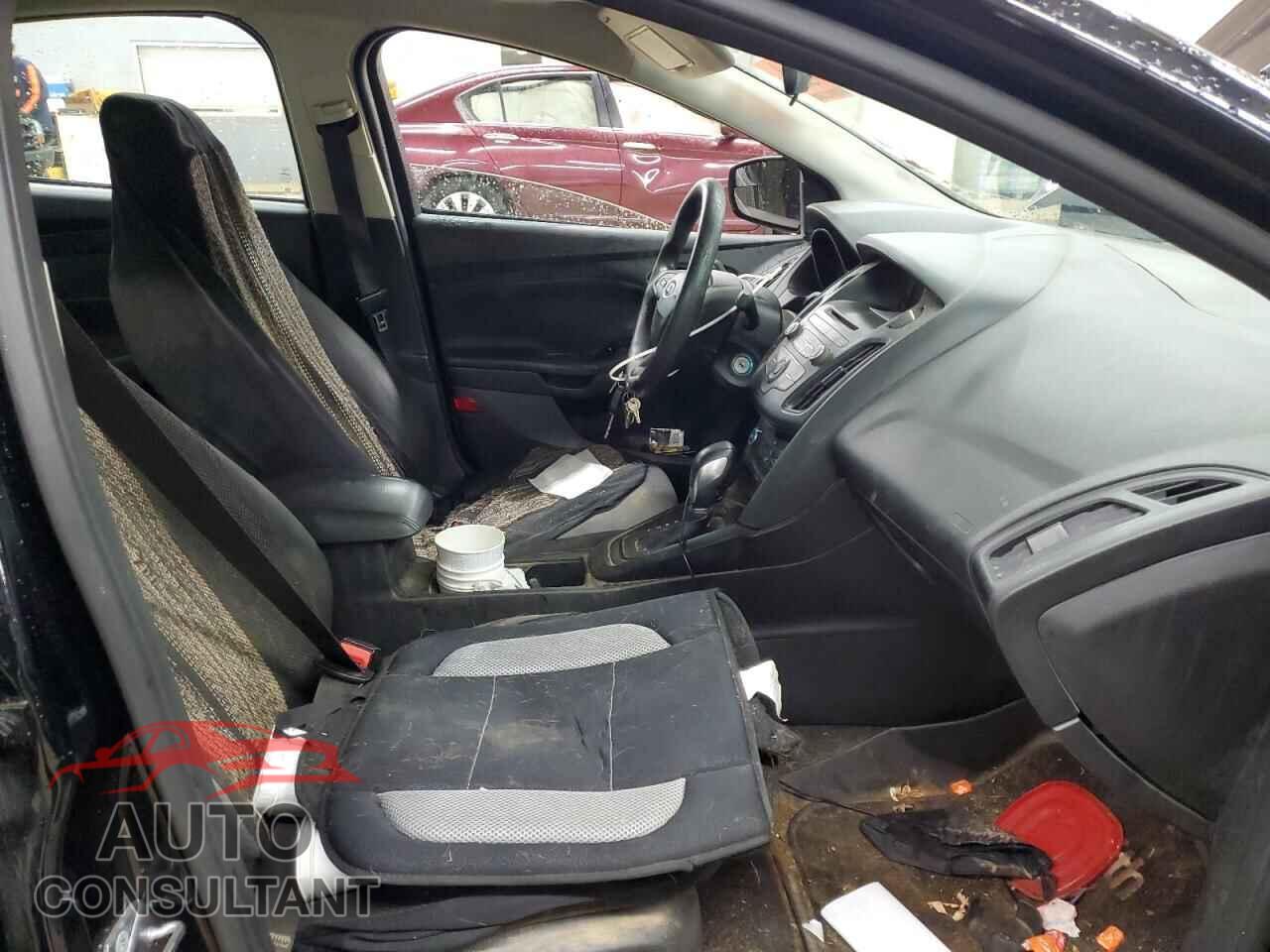 FORD FOCUS 2017 - 1FADP3F20HL256727