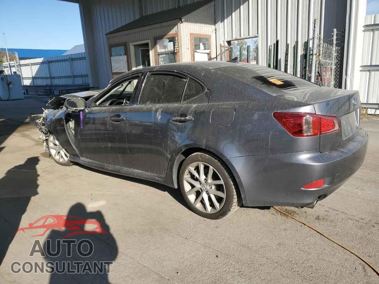 LEXUS IS 2012 - JTHCF5C28C5053427