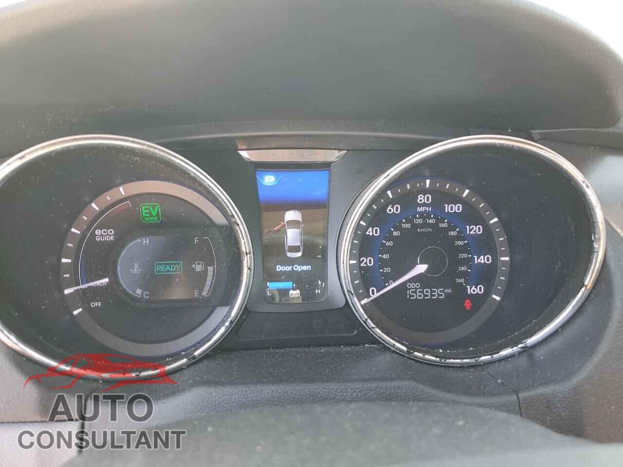 HYUNDAI SONATA 2012 - KMHEC4A43CA046888