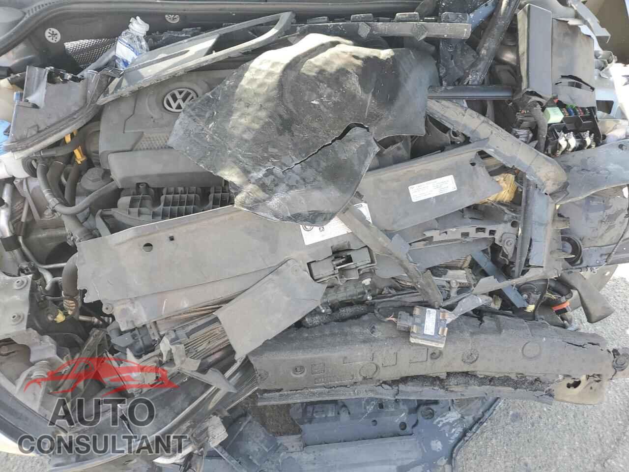 VOLKSWAGEN JETTA 2017 - 3VWL17AJ3HM399096