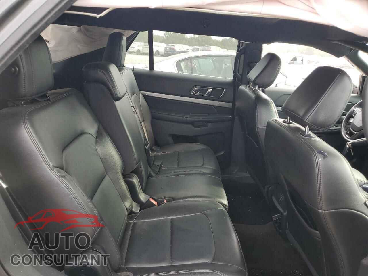FORD EXPLORER 2018 - 1FM5K8D8XJGB77240