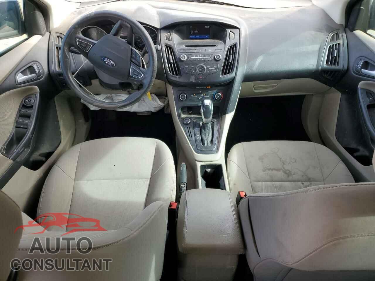 FORD FOCUS 2015 - 1FADP3F28FL313768