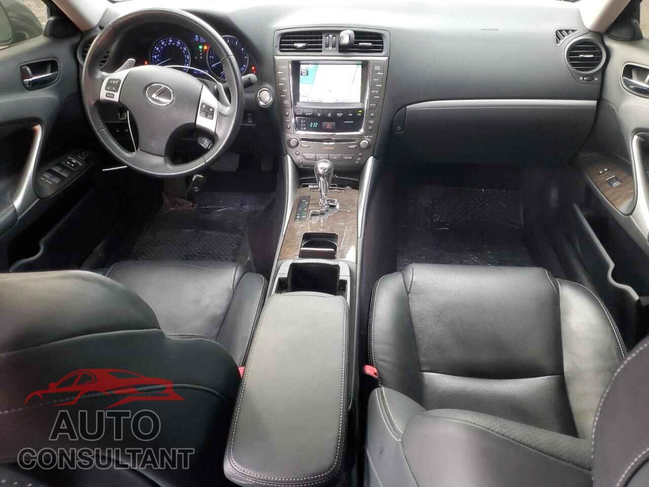 LEXUS IS 2011 - JTHCF5C26B5051738