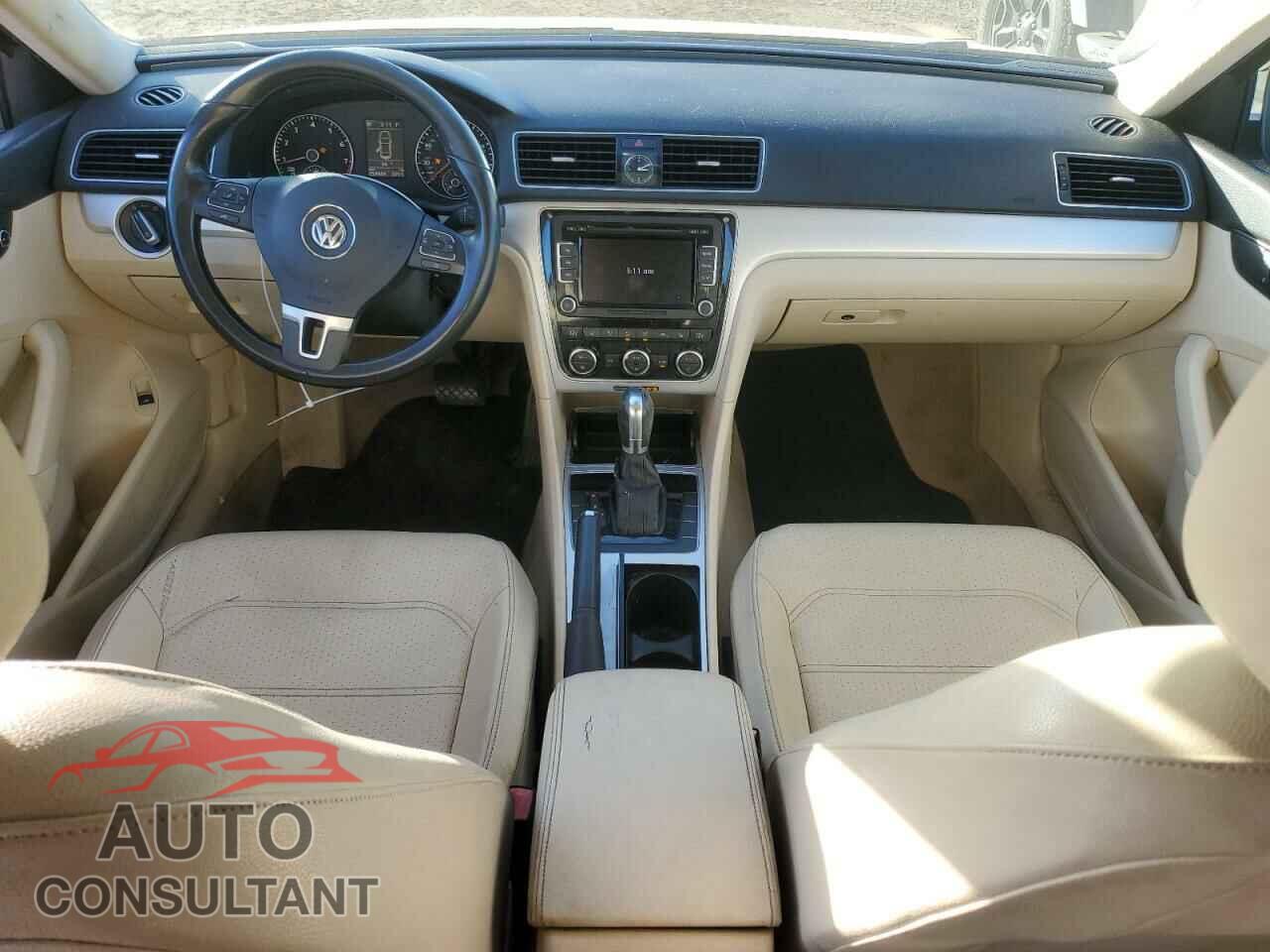VOLKSWAGEN PASSAT 2012 - 1VWBP7A32CC092072