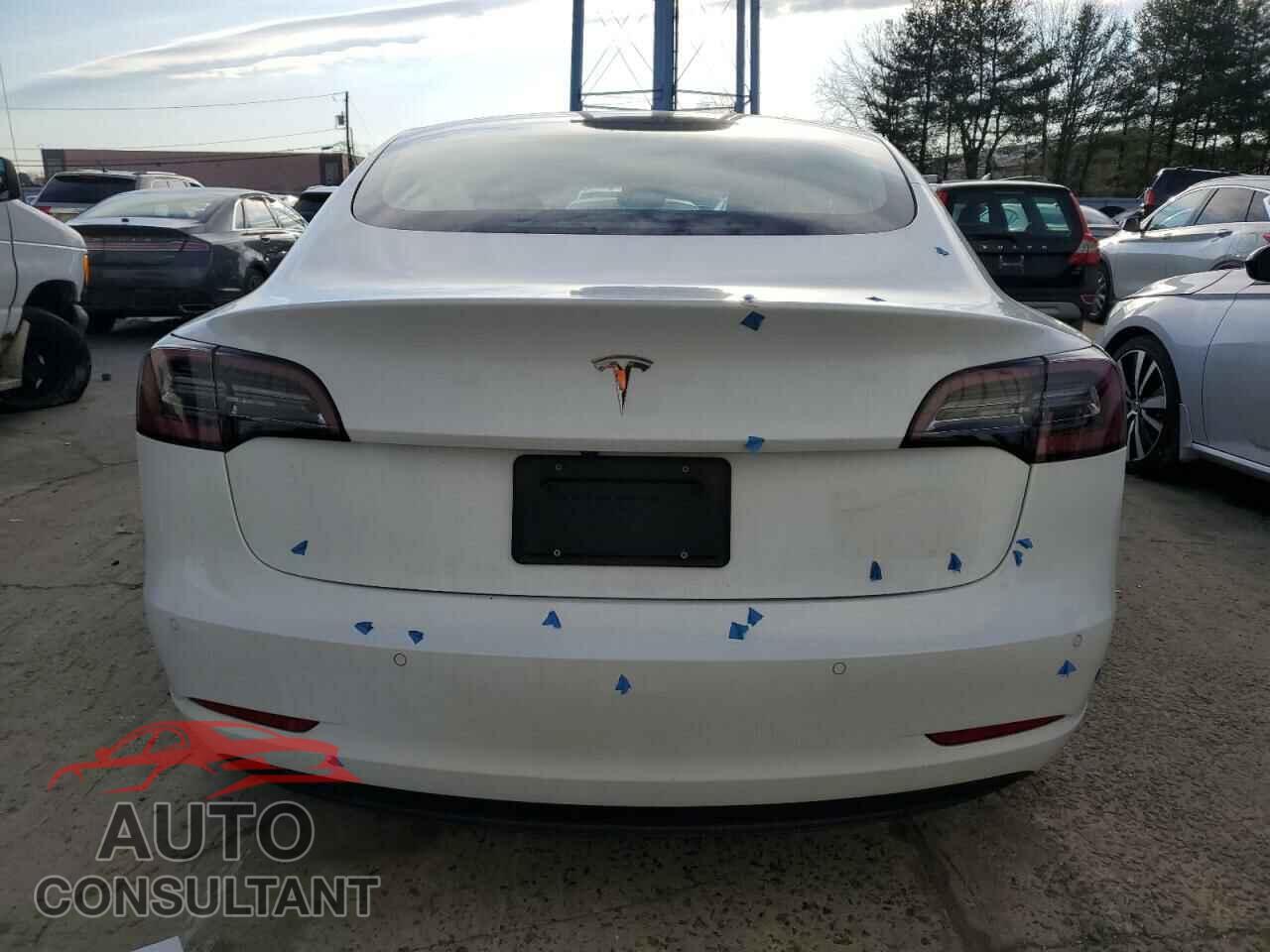 TESLA MODEL 3 2022 - 5YJ3E1EA5NF326052