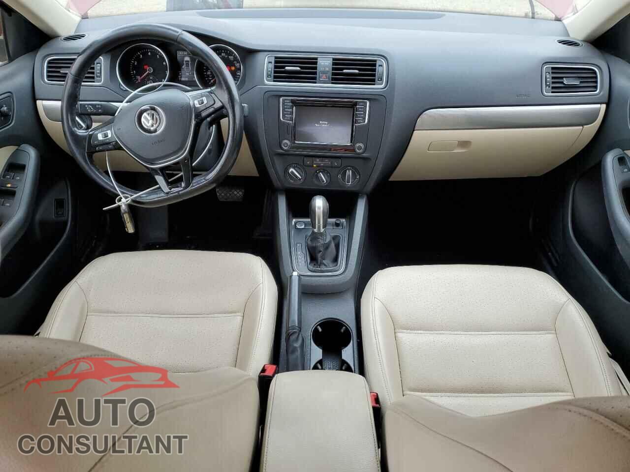 VOLKSWAGEN JETTA 2017 - 3VWDB7AJ2HM248025