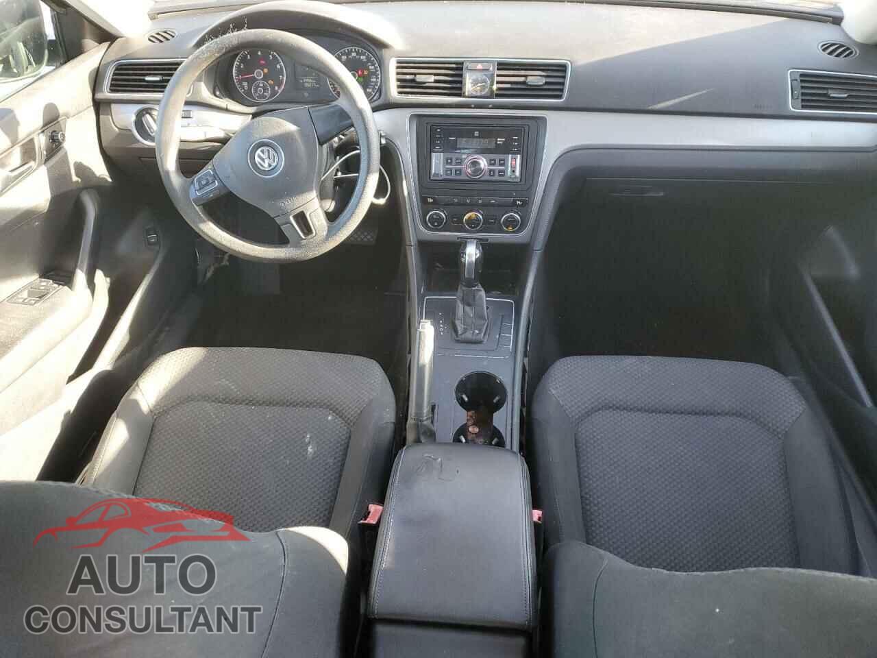 VOLKSWAGEN PASSAT 2012 - 1VWAP7A36CC072905