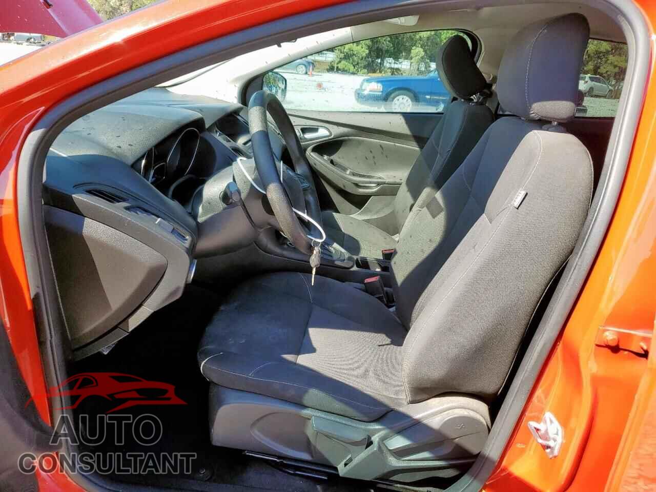 FORD FOCUS 2017 - 1FADP3K21HL217862