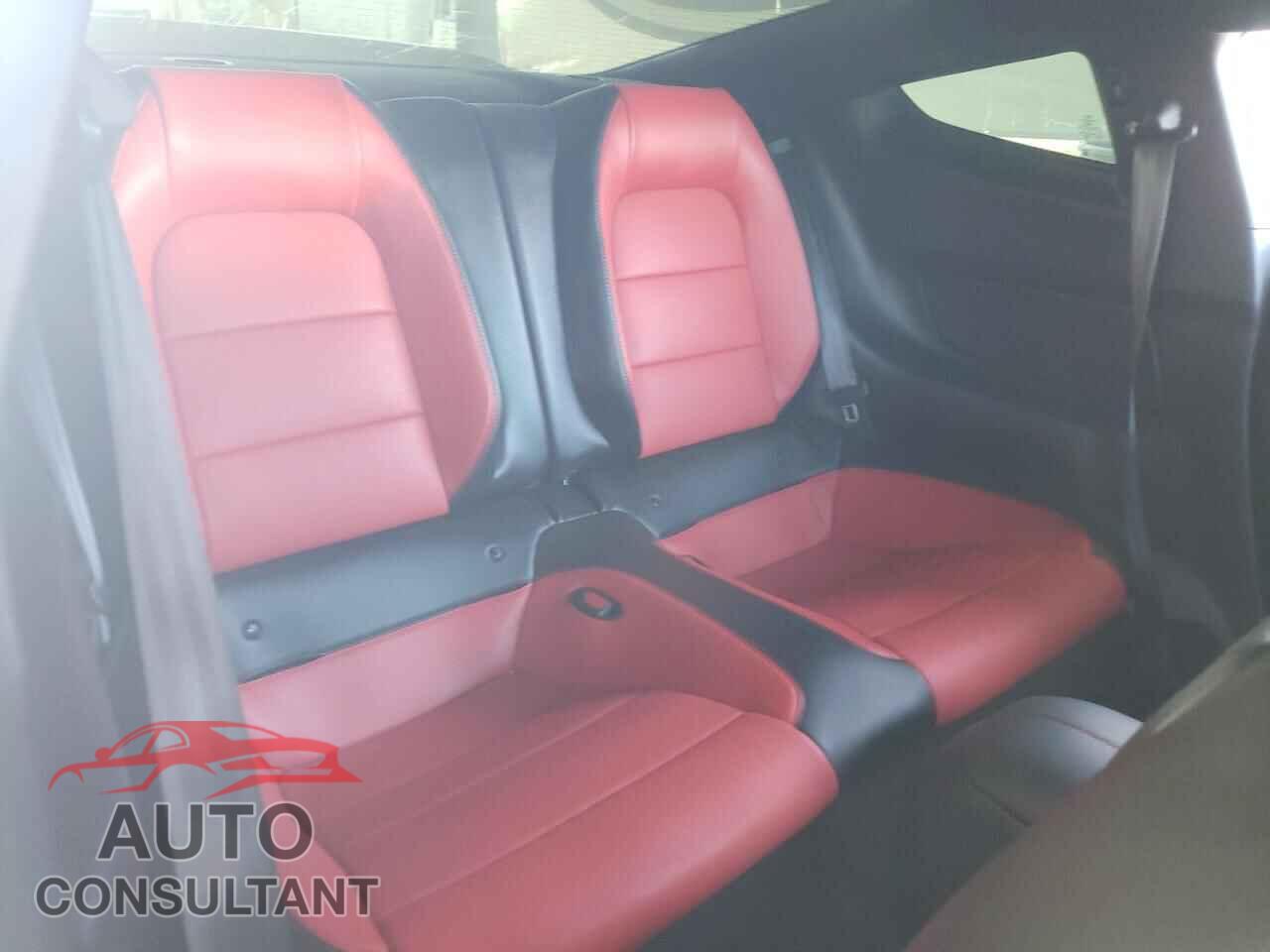 FORD MUSTANG 2022 - 1FA6P8CF3N5146218
