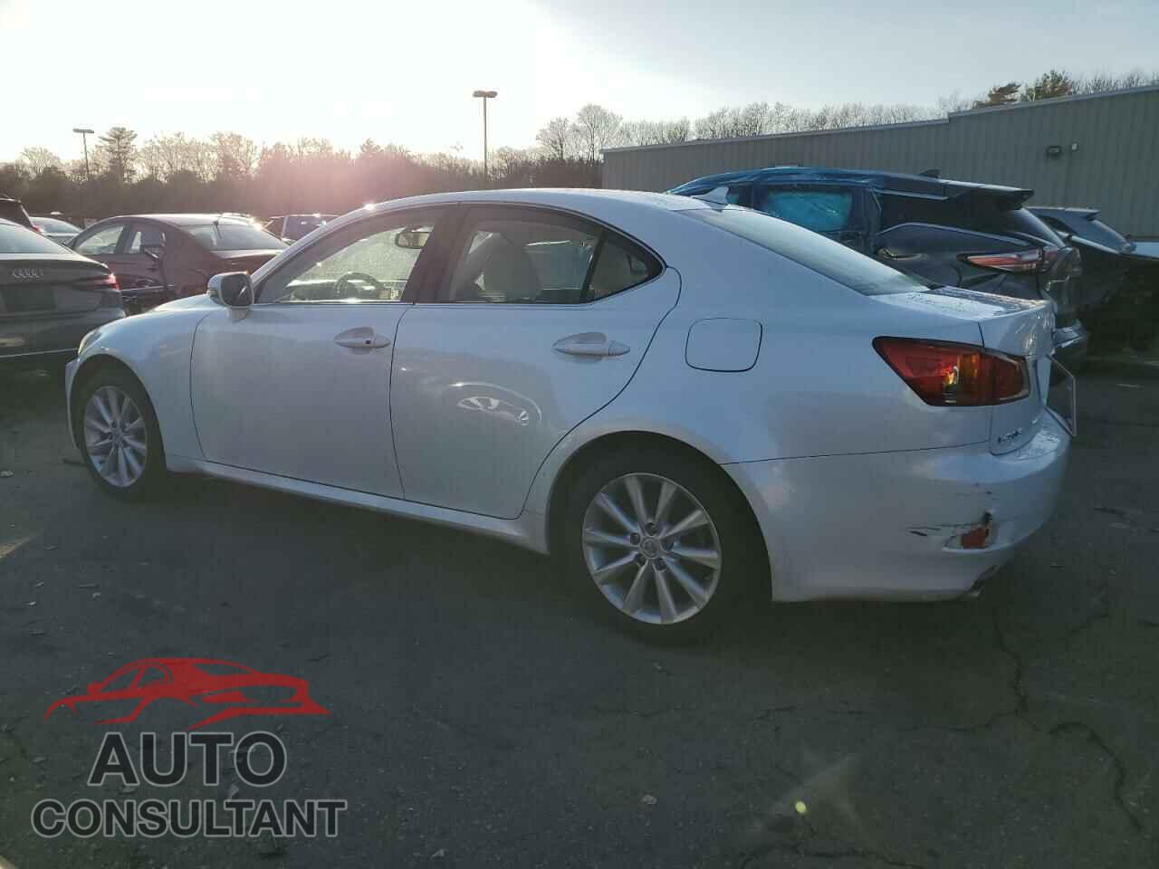 LEXUS IS 2010 - JTHCF5C22A2033740