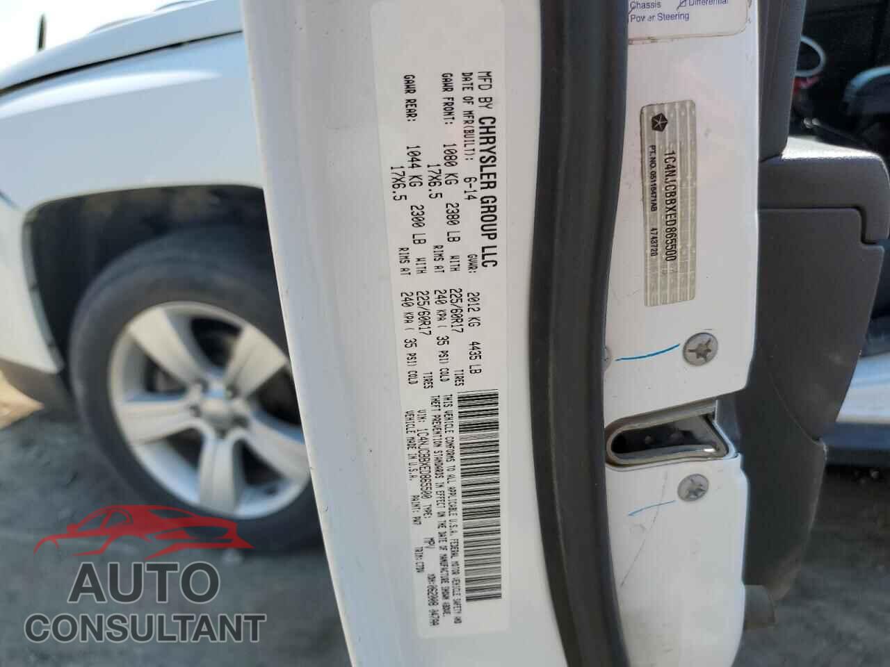 JEEP COMPASS 2014 - 1C4NJCBBXED865500