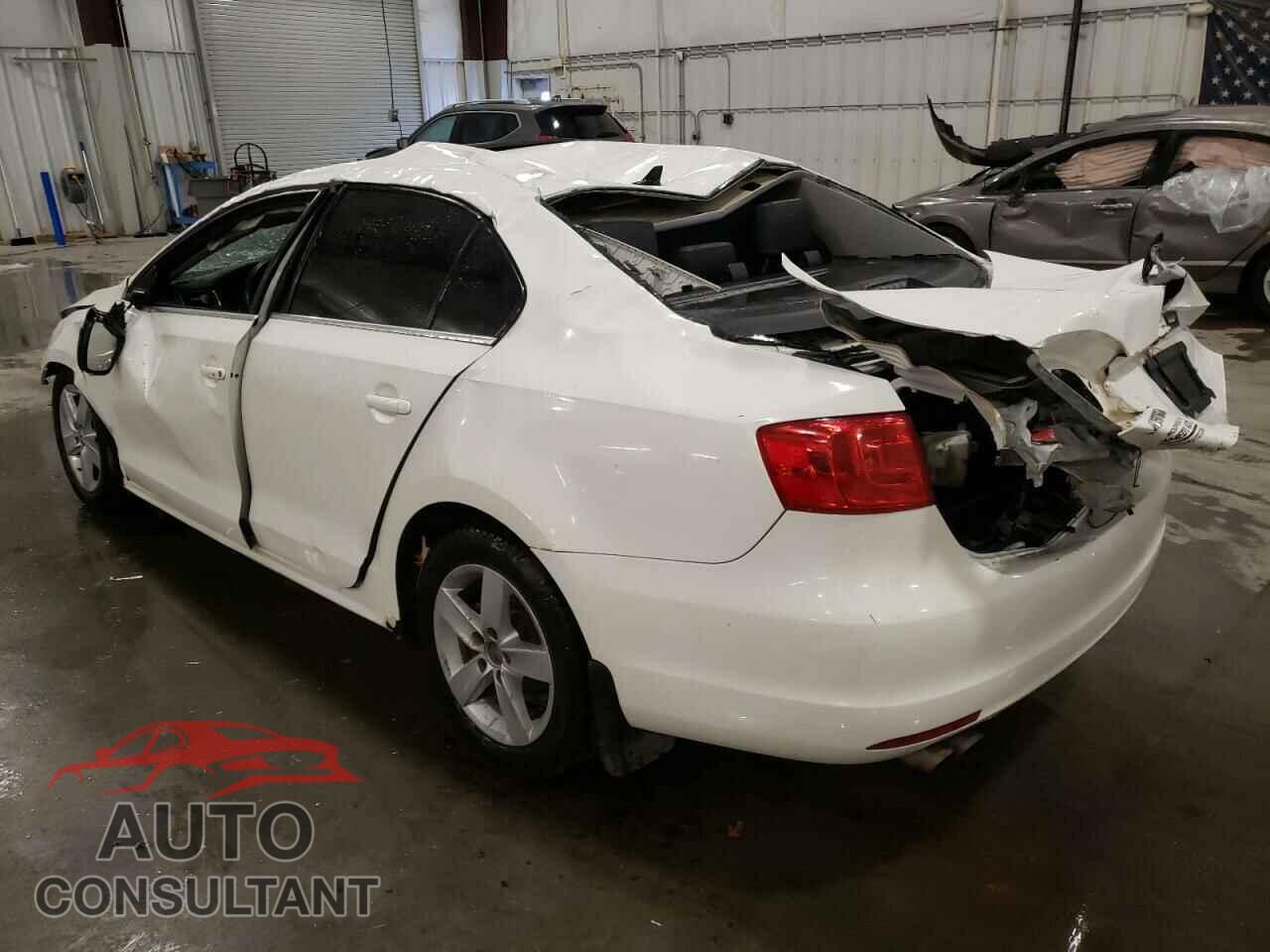 VOLKSWAGEN JETTA 2014 - 3VWLL7AJXEM384603