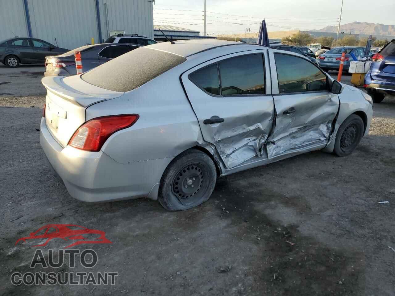 NISSAN VERSA 2019 - 3N1CN7AP3KL816812