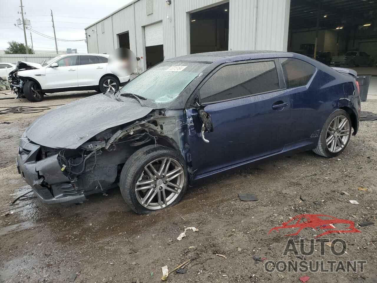 TOYOTA SCION 2012 - JTKJF5C76C3028115