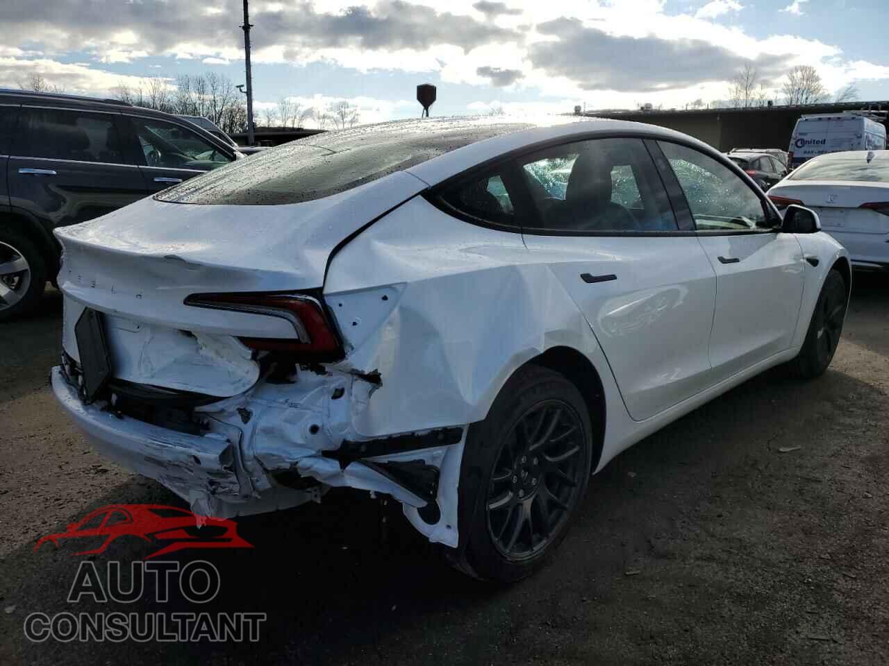 TESLA MODEL 3 2024 - 5YJ3E1EA1RF830801