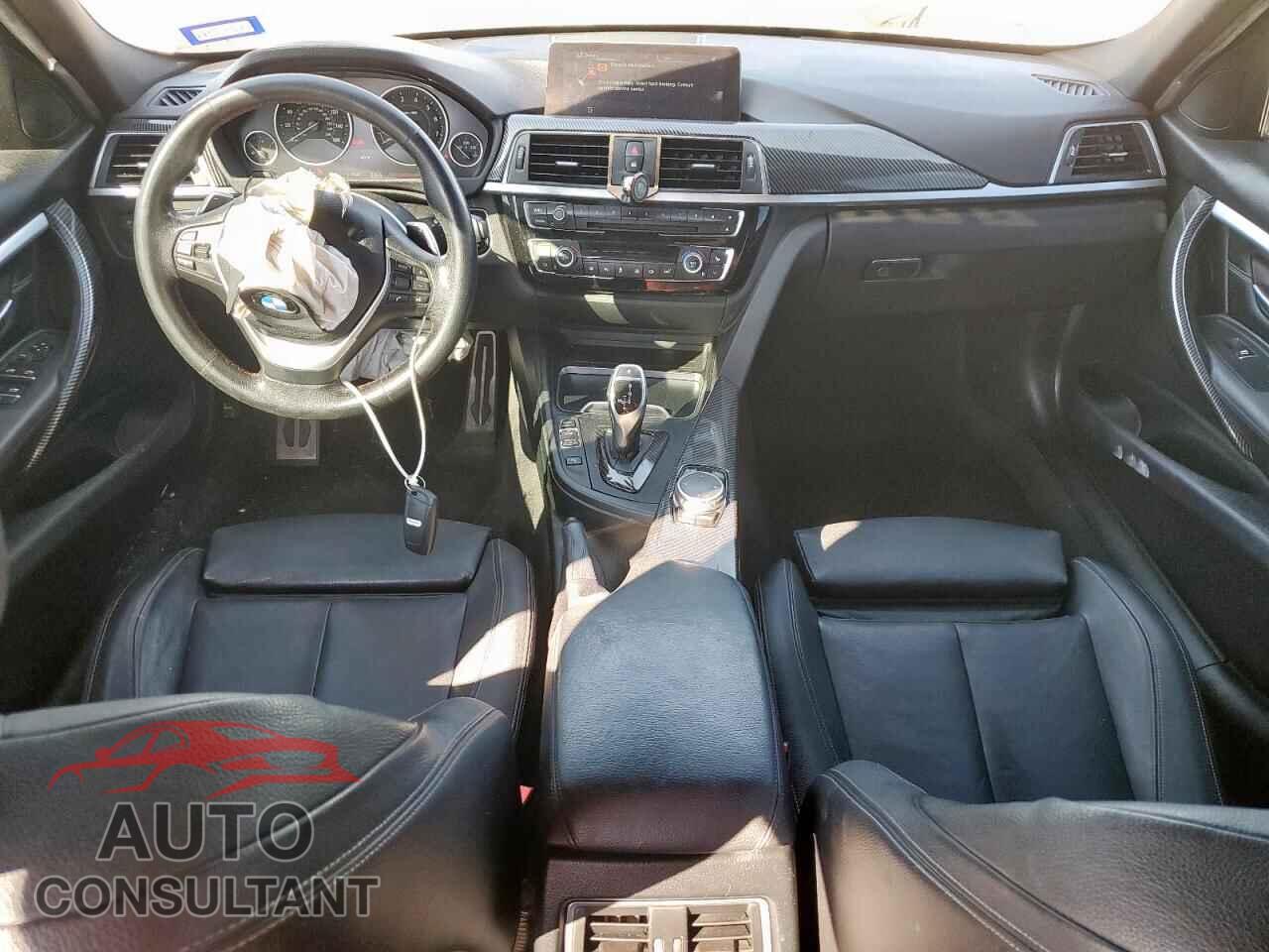 BMW 3 SERIES 2016 - WBA8E3G52GNU02782