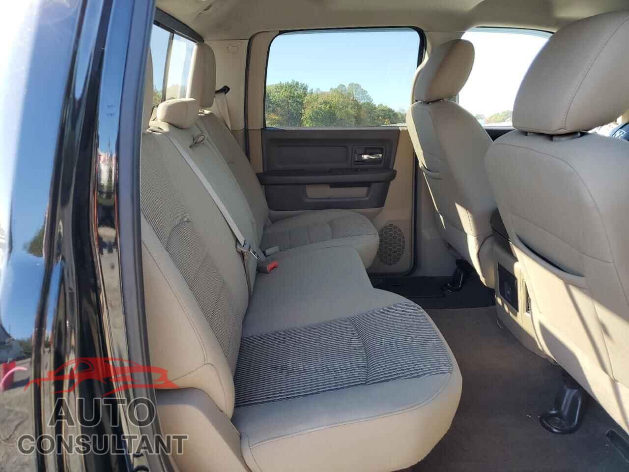DODGE RAM 1500 2012 - 1C6RD7LT0CS128801