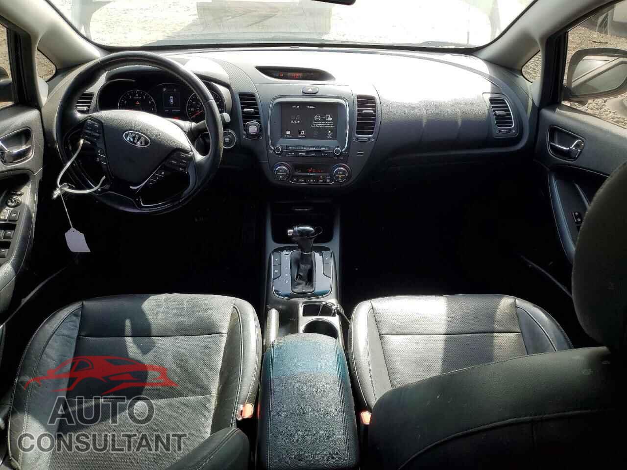 KIA FORTE 2017 - 3KPFL4A86HE118652