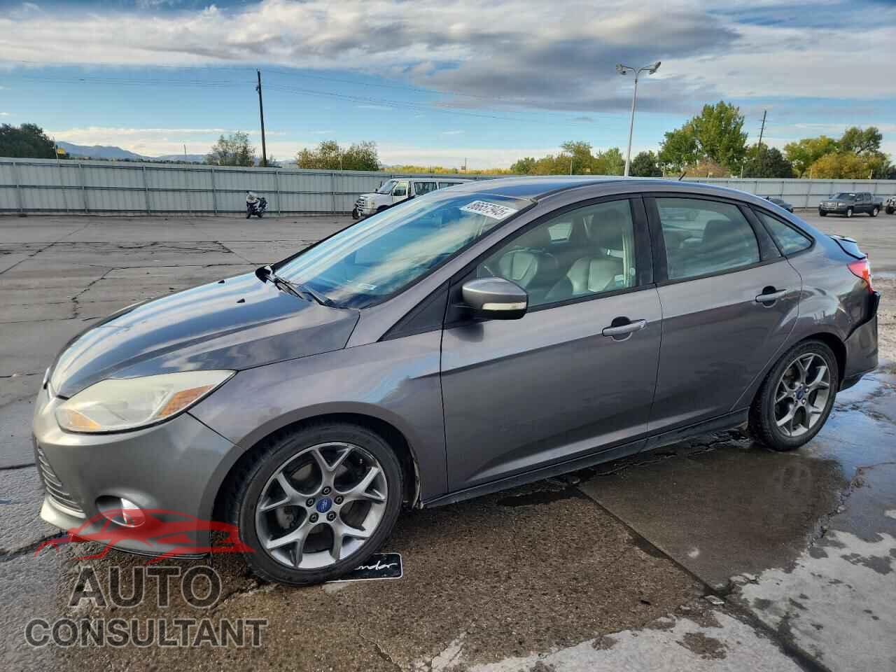 FORD FOCUS 2014 - 1FADP3F26EL132425
