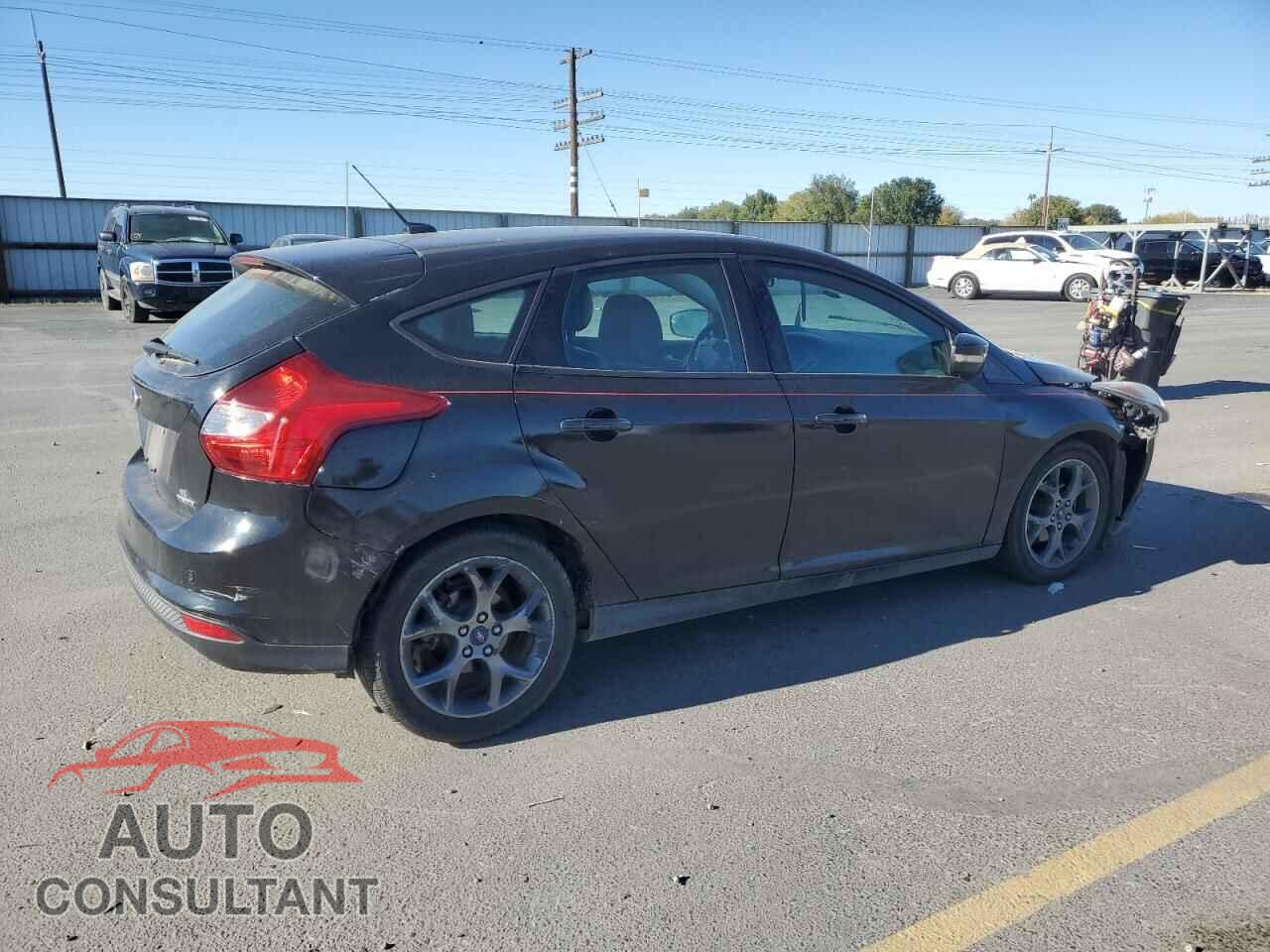 FORD FOCUS 2013 - 1FADP3K2XDL371643