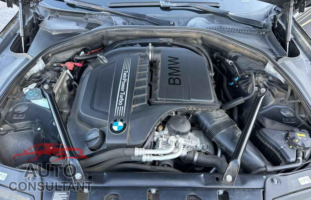 BMW 5 SERIES 2015 - WBA5B1C59FD921287